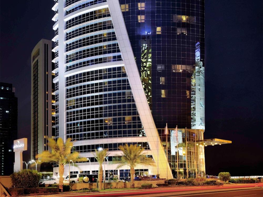 モーベンピック ホテル ウエスト ベイ ドーハ エクステリア 写真 The Ritz-Carlton, Bahrain